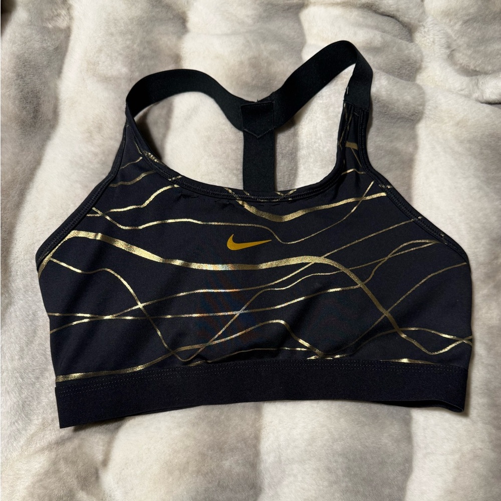 Nike Women's Metal Gold Icon Clash Sports Bra NWOT Size Small